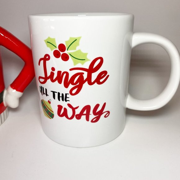 2 Christmas Coffee Mugs
In good preowned condition - Picture 3 of 4